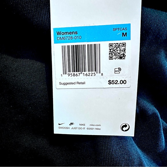 Nike Women’s Heavyweight Jersey Shorts | 100% Cotton,Pockets, Embroidered Swoosh - Picture 10 of 11